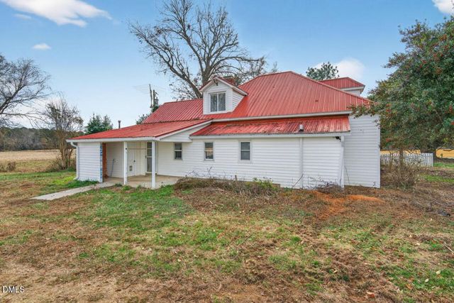 3744 Russell Road, Graham, NC 27253