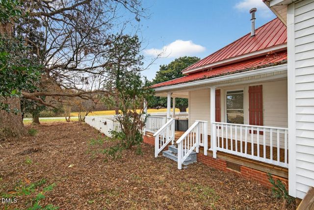 3744 Russell Road, Graham, NC 27253