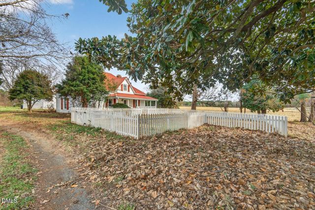 3744 Russell Road, Graham, NC 27253