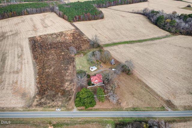 3744 Russell Road, Graham, NC 27253