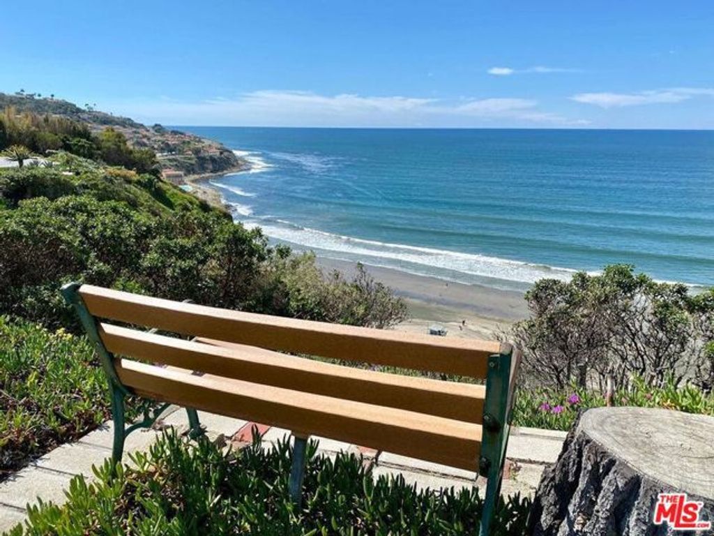 649 Paseo De La Playa 307, Redondo Beach, CA 90277