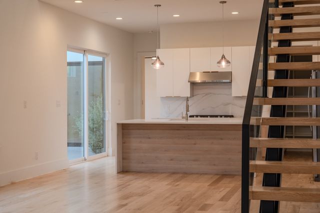 3321 Walchard Court, Dallas, TX 75229