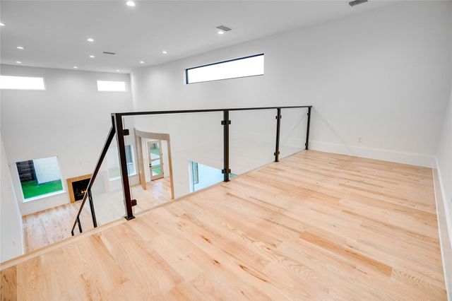 3321 Walchard Court, Dallas, TX 75229