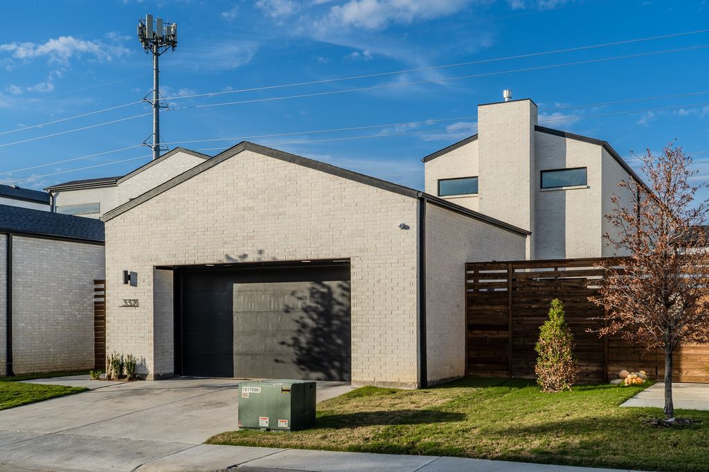 3321 Walchard Court, Dallas, TX 75229