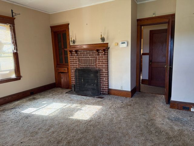 381 Slocum Rd, Dartmouth, MA 02747