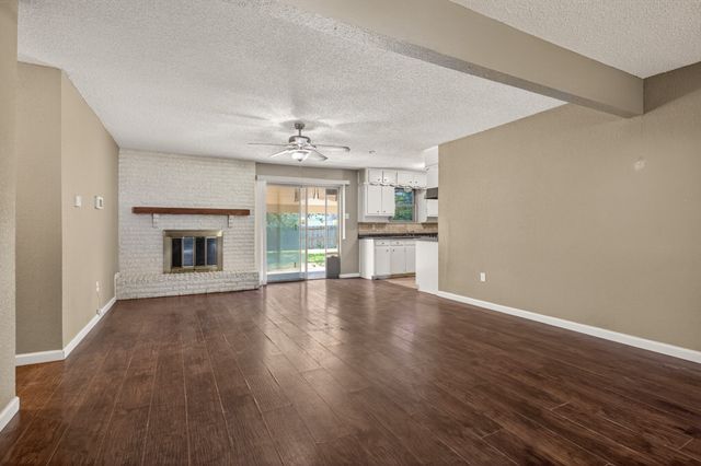 5732 Bonnie Wayne Street, Haltom City, TX 76117