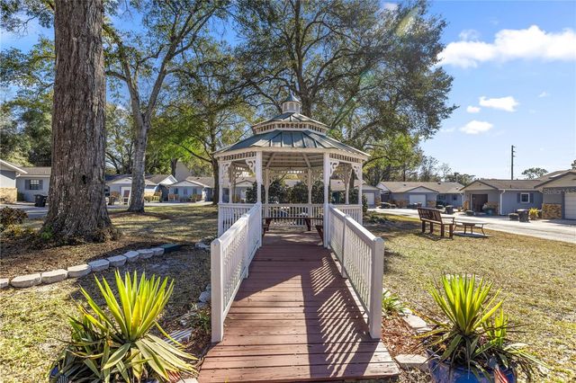 3800 E SILVER SPRINGS BOULEVARD 10, Ocala, FL 34470