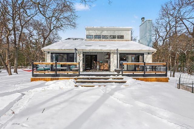 4738 Willow Bend Road, Oscoda, MI 48750