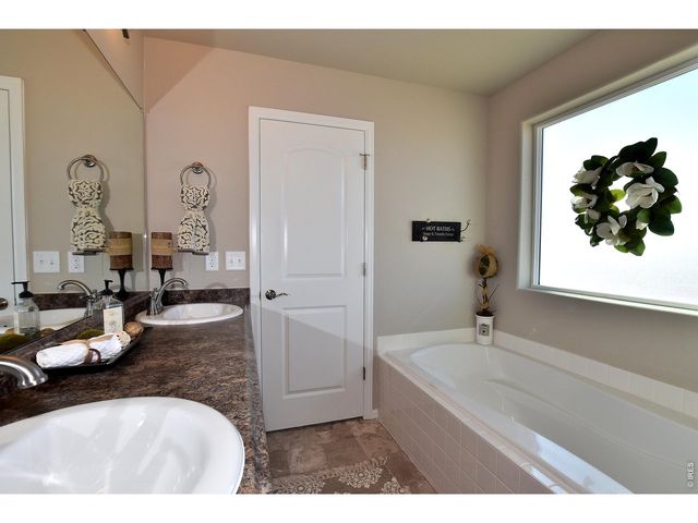 614 85th Ave, Greeley, CO 80634