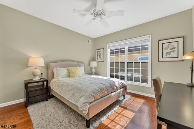 717 Thistle Hill Ln, Franklin Twp., NJ 08873