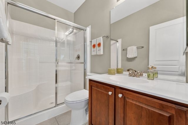 717 Thistle Hill Ln, Franklin Twp., NJ 08873