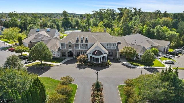 717 Thistle Hill Ln, Franklin Twp., NJ 08873