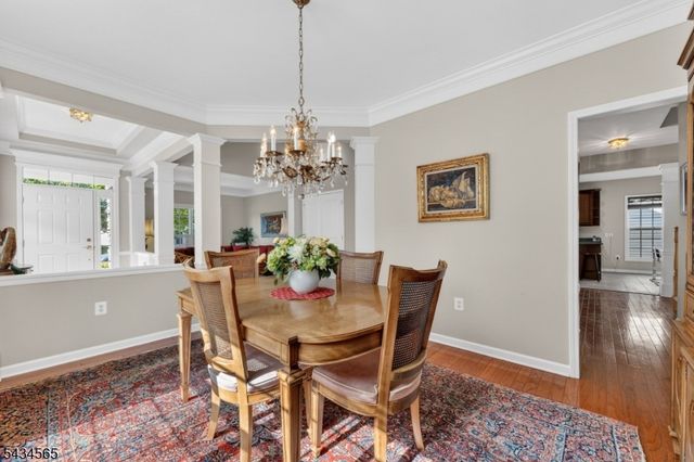 717 Thistle Hill Ln, Franklin Twp., NJ 08873