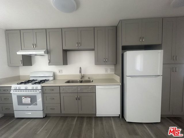 740 N Hill Place 1, Los Angeles, CA 90012