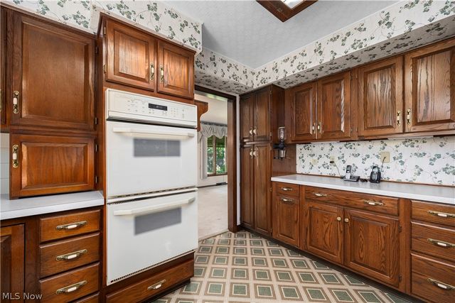 3516 Meadowbrook Drive, Lorain, OH 44053