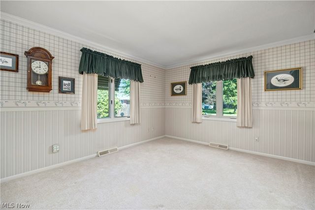 3516 Meadowbrook Drive, Lorain, OH 44053