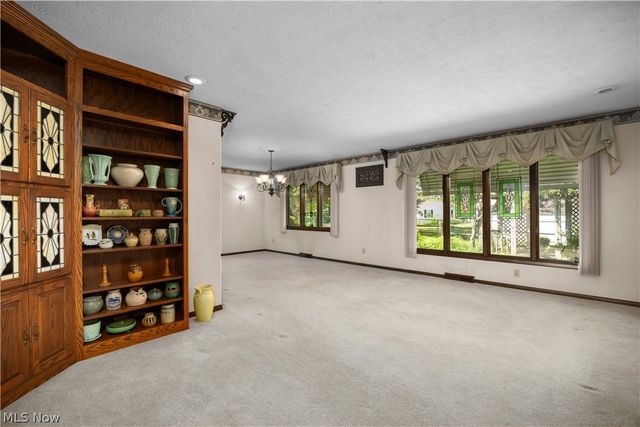 3516 Meadowbrook Drive, Lorain, OH 44053