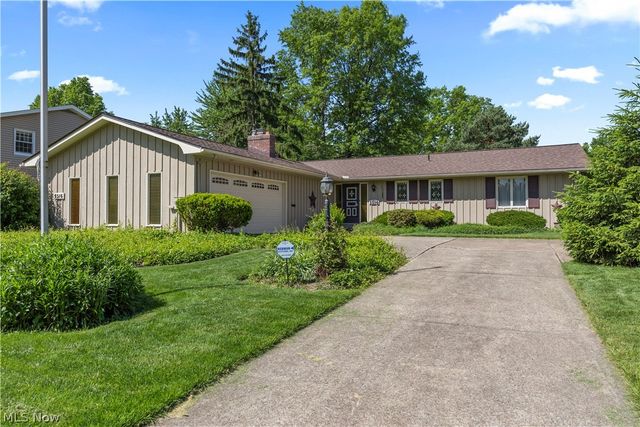 3516 Meadowbrook Drive, Lorain, OH 44053