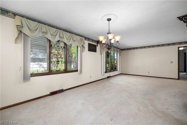 3516 Meadowbrook Drive, Lorain, OH 44053