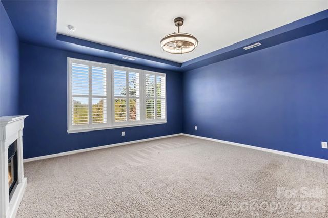 8017 Creek Park Drive, Denver, NC 28037