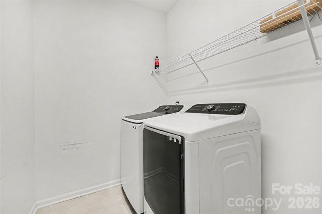8017 Creek Park Drive, Denver, NC 28037