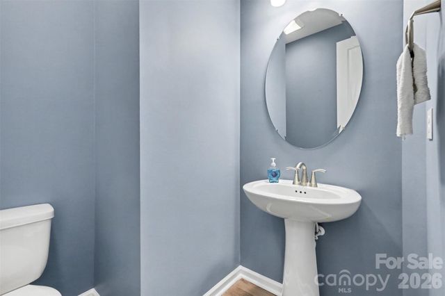 8017 Creek Park Drive, Denver, NC 28037