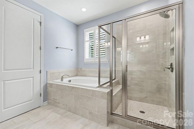 8017 Creek Park Drive, Denver, NC 28037