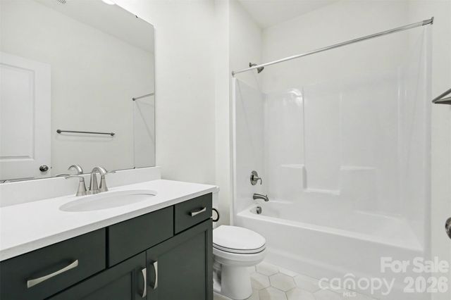 8017 Creek Park Drive, Denver, NC 28037