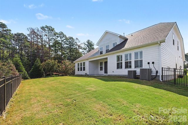 8017 Creek Park Drive, Denver, NC 28037