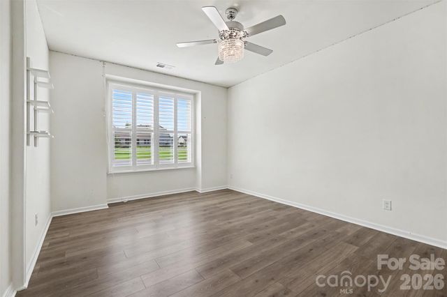8017 Creek Park Drive, Denver, NC 28037