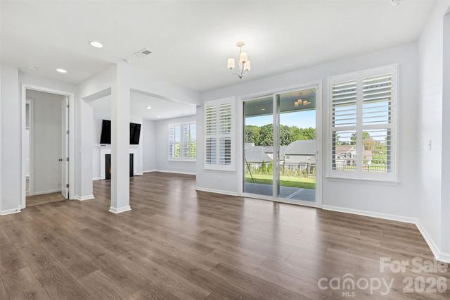 8017 Creek Park Drive, Denver, NC 28037