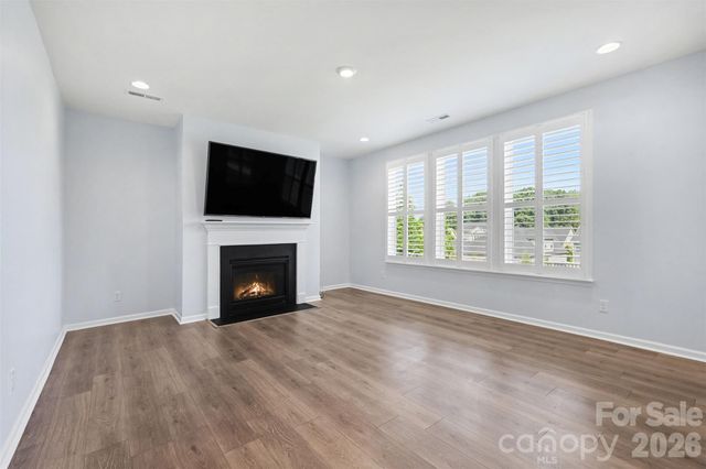 8017 Creek Park Drive, Denver, NC 28037