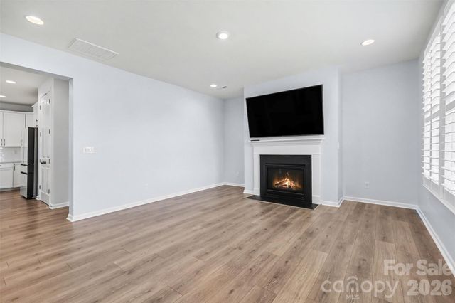 8017 Creek Park Drive, Denver, NC 28037