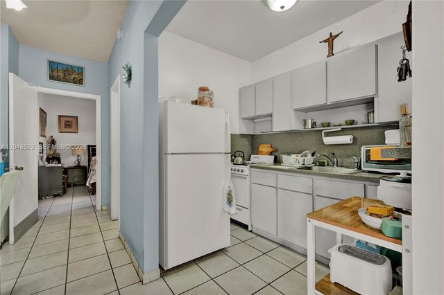829 SW 19th Avenue, Miami, FL 33135
