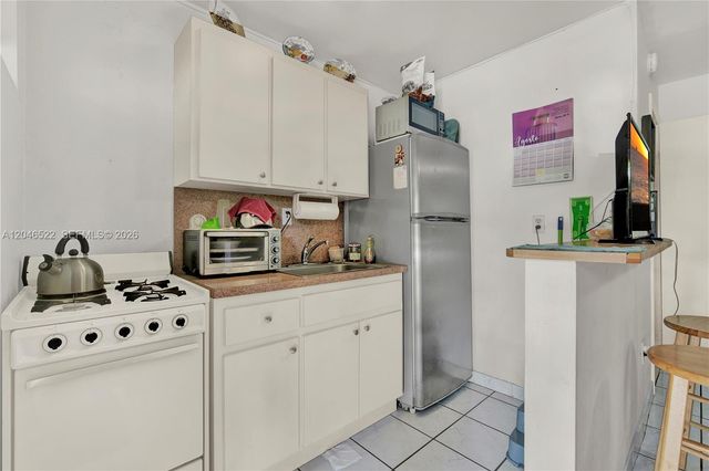 829 SW 19th Avenue, Miami, FL 33135