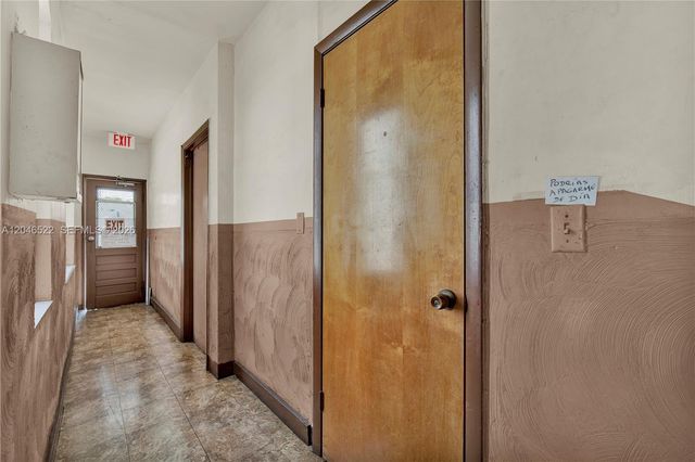 829 SW 19th Avenue, Miami, FL 33135