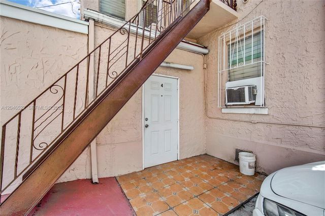 829 SW 19th Avenue, Miami, FL 33135