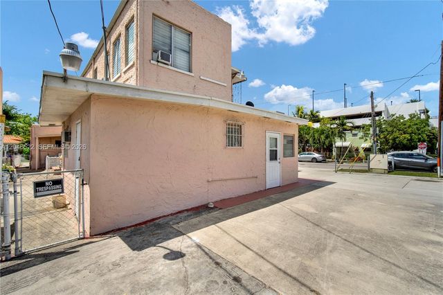 829 SW 19th Avenue, Miami, FL 33135