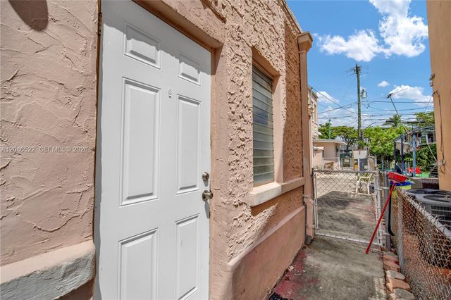 829 SW 19th Avenue, Miami, FL 33135