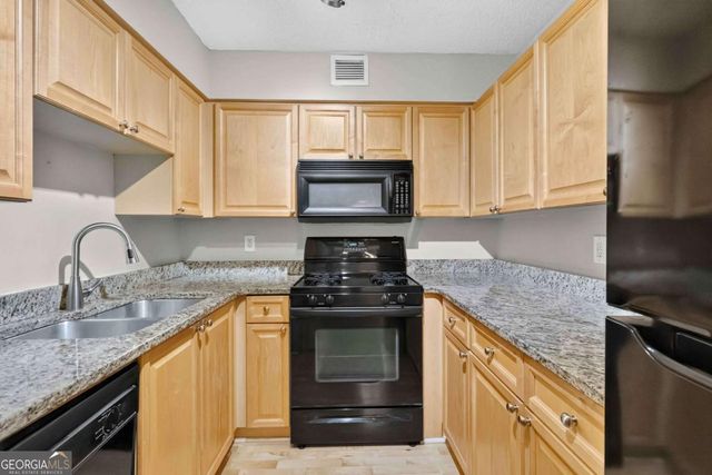 2479 Peachtree Road NE 1708, Atlanta, GA 30305