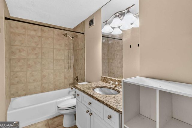 2479 Peachtree Road NE 1708, Atlanta, GA 30305