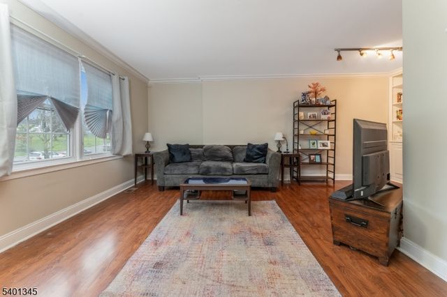 2103 Jamestown Cmn, Hillsborough Twp., NJ 08844