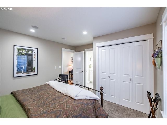 745 Se GLENDOVER Ln, Dallas, OR 97338