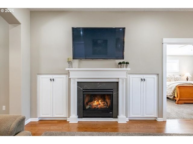 745 Se GLENDOVER Ln, Dallas, OR 97338