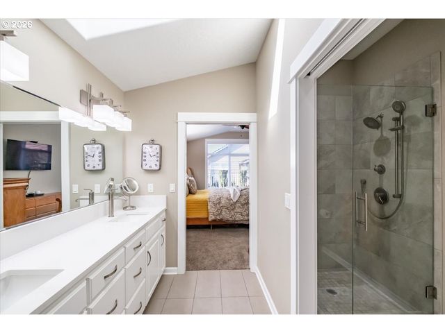 745 Se GLENDOVER Ln, Dallas, OR 97338