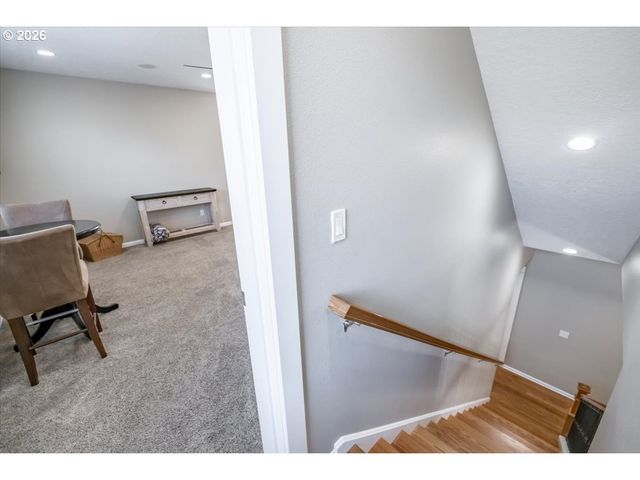 745 Se GLENDOVER Ln, Dallas, OR 97338