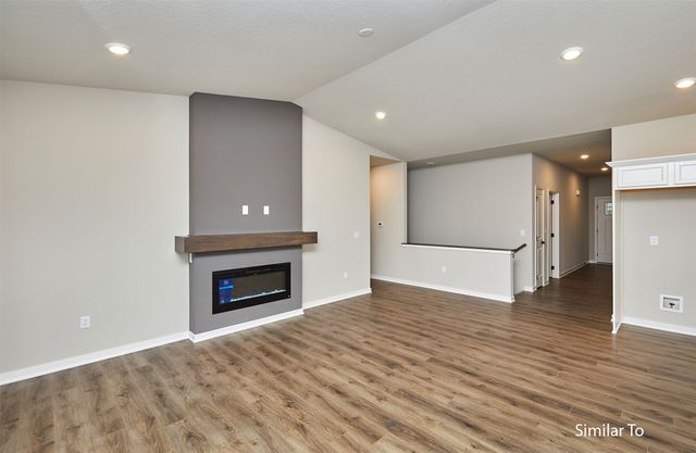 9938 Watermeadow Circle, Johnston, IA 50131