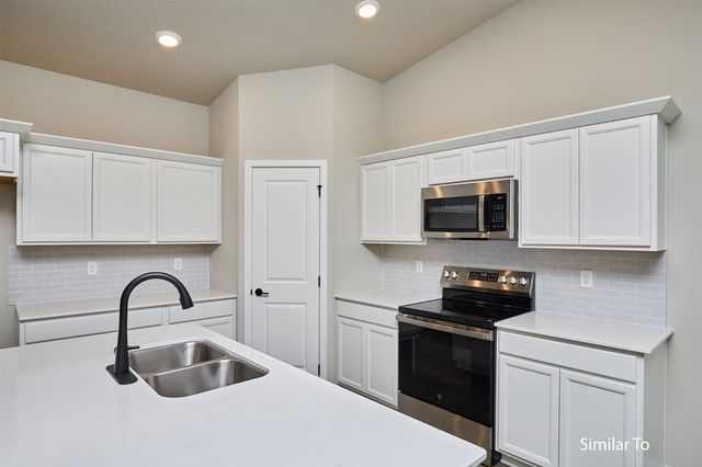 9938 Watermeadow Circle, Johnston, IA 50131