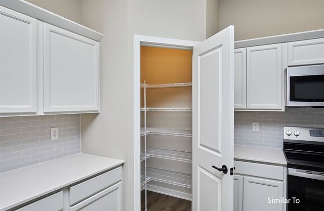 9938 Watermeadow Circle, Johnston, IA 50131