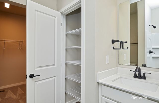 9938 Watermeadow Circle, Johnston, IA 50131